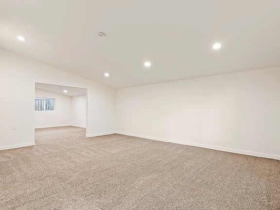 2nd image of 8801 NE 140th Pl