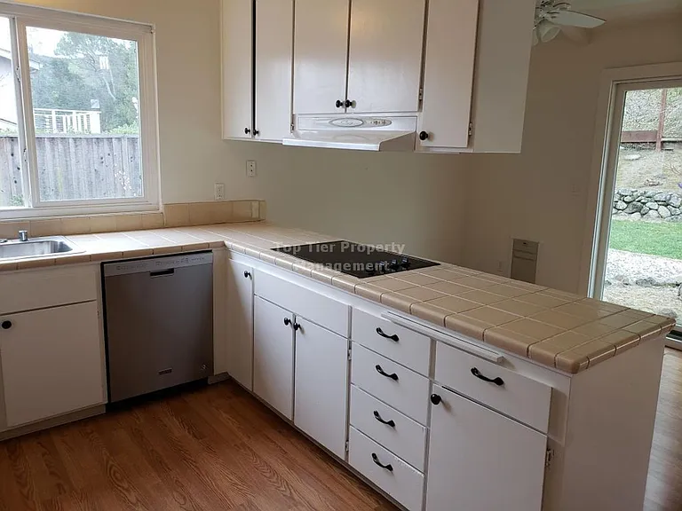 204 Paseo Del Rio — Photo 3