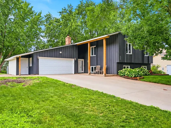 8009 W 104th St, Bloomington, MN 55438