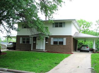 2711 Summit Rd #B, Columbia, MO 65203