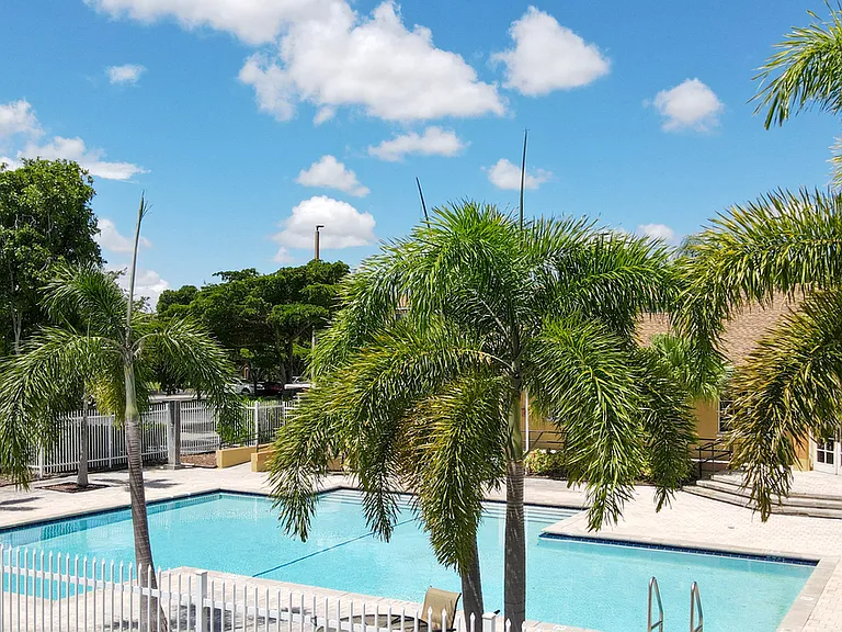 Homestead Colony Apartments — Photo 3