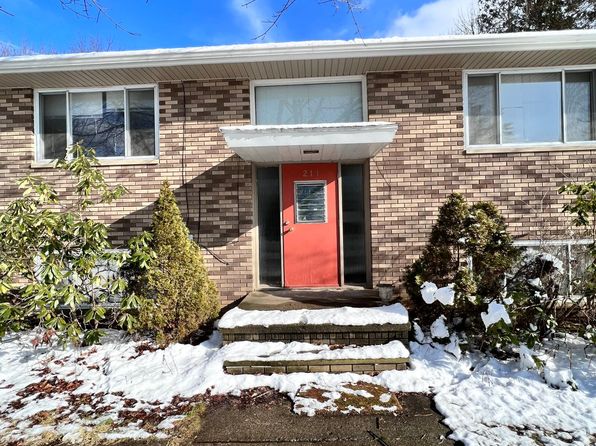 211 Buffington Rd #3