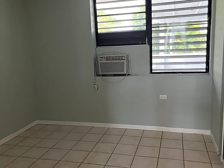 2713 Calle 8 — Photo 19