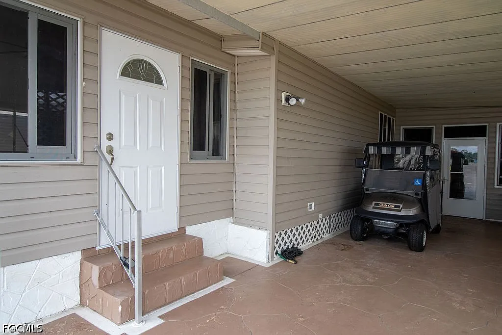 2 bed, 2.0 bath, 1058 sqft, $1,200 — Photo 2
