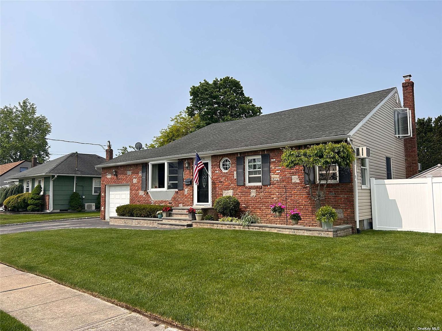 576 Center Briarwood Avenue, West Islip, NY 11795 Zillow