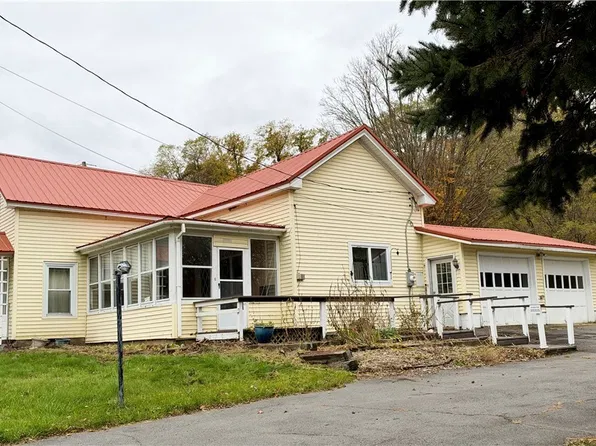 15421 State Route 104, Sterling, NY 13156
