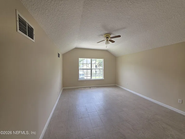 739 Wakemont Dr — Photo 36