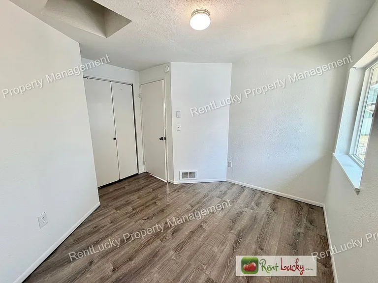 5511 18th Ave S — Photo 9