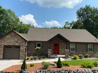 98 Huckleberry Dr, Hazleton, PA 18202