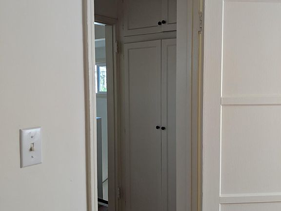 5th image of 265 La Verne Ave APT D