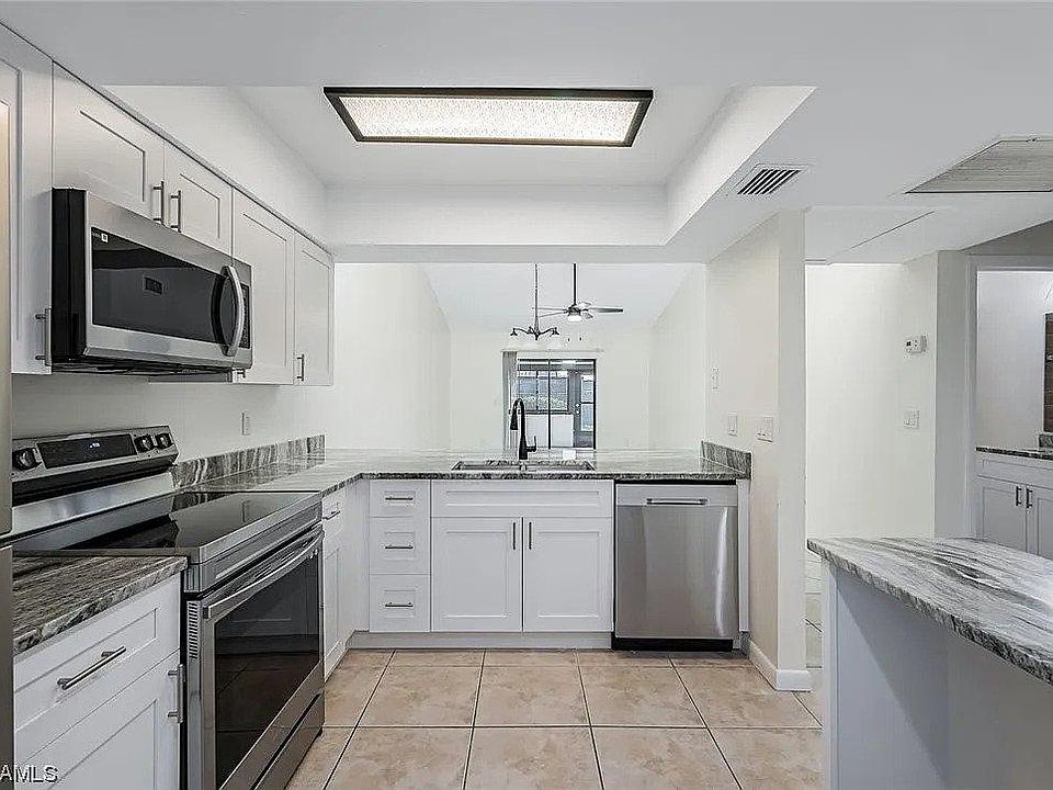 1st image of 3739 SW 9th Ave APT 113