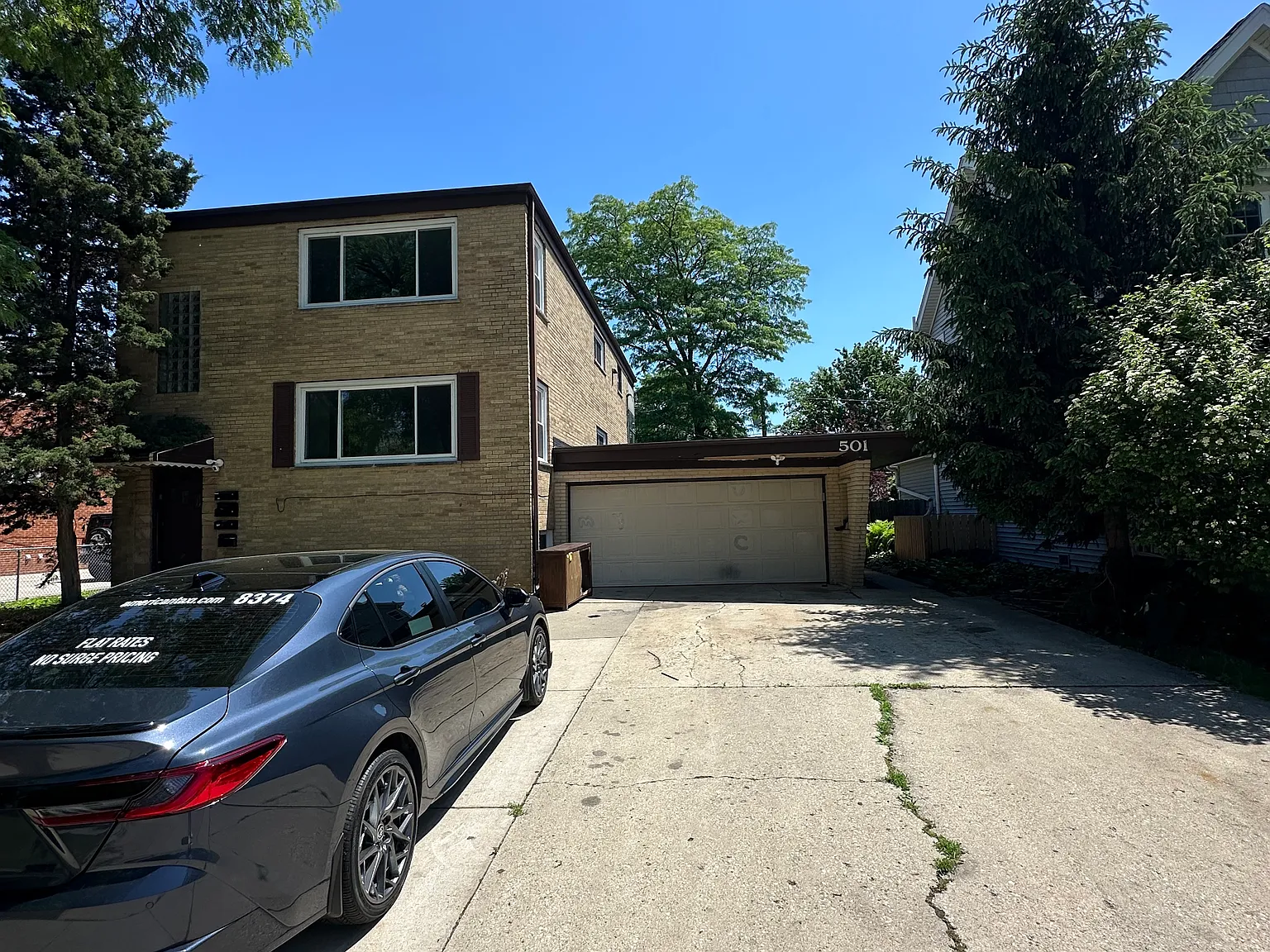 3 bed, 1252 sqft, $2,700 — Photo 2