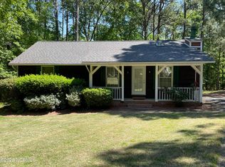 146 Shady Wood Ct, West End, NC 27376