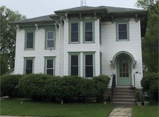 121 1/2 E 1st St, Fond Du Lac, WI 54935