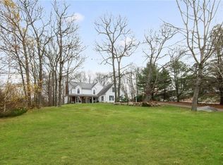 40 Rock Ridge Rd, Westerly, RI 02891
