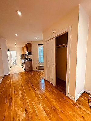 3rd image of 322 E 82nd St APT 1D