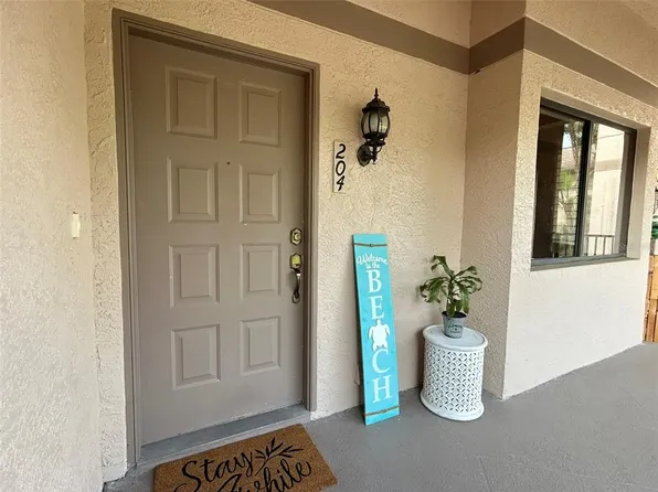 3044 Red Oak Ct APT 204, Palm Harbor, FL 34684