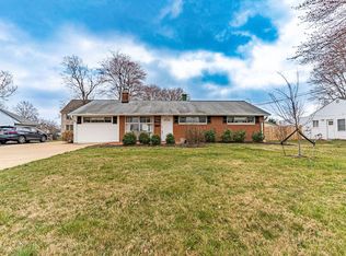 4801 Apple Tree Dr, Alexandria, VA 22310