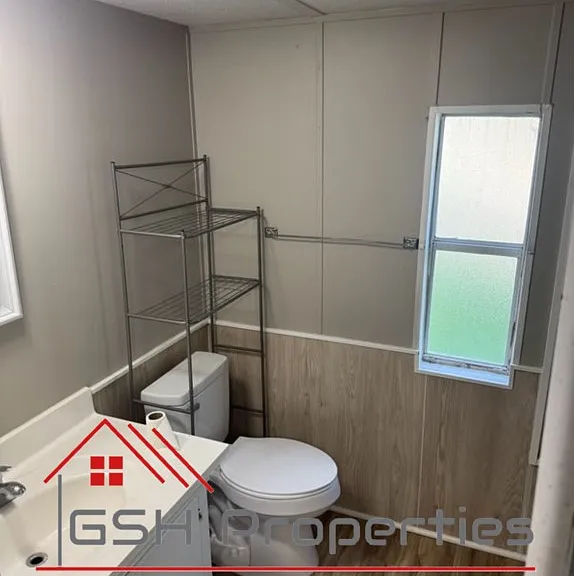 24 Camelot Ln #1 — Photo 3