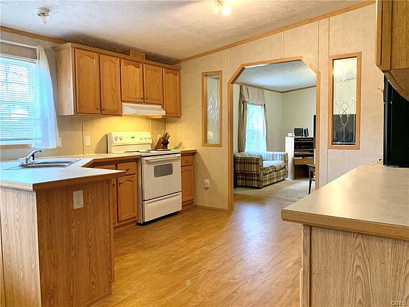 2nd image of 354 Brookside Dr