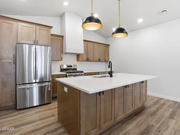 4125 Haven Ct, Grand Forks, ND 58201