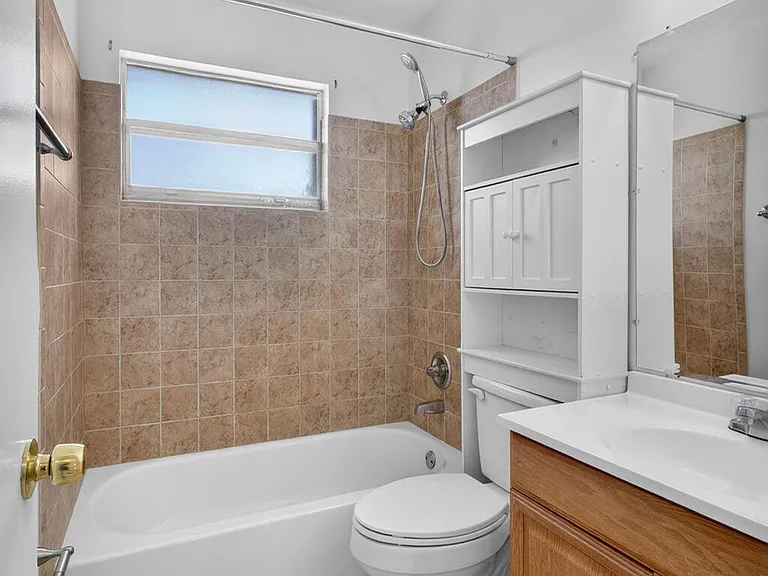 708 SW Gardens Blvd — Photo 30