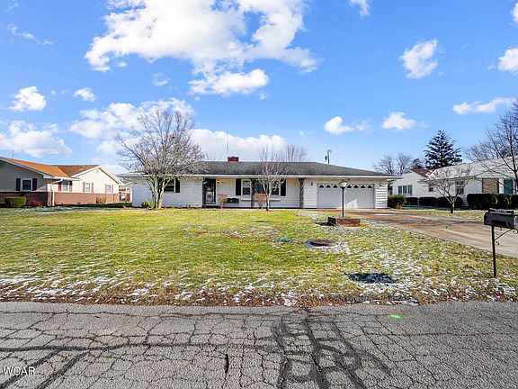2nd image of 1056 Maplewood Dr