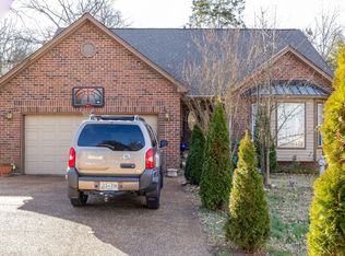 713 Lake Terrace Dr, Nashville, TN 37217