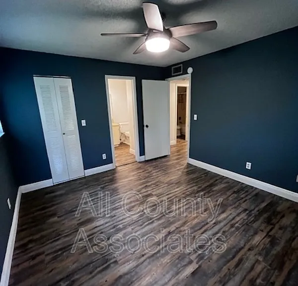 3277 Fox Chase Cir N #211 — Photo 22