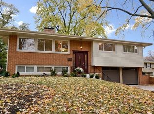 815 Tulip Ln, Naperville, IL 60540