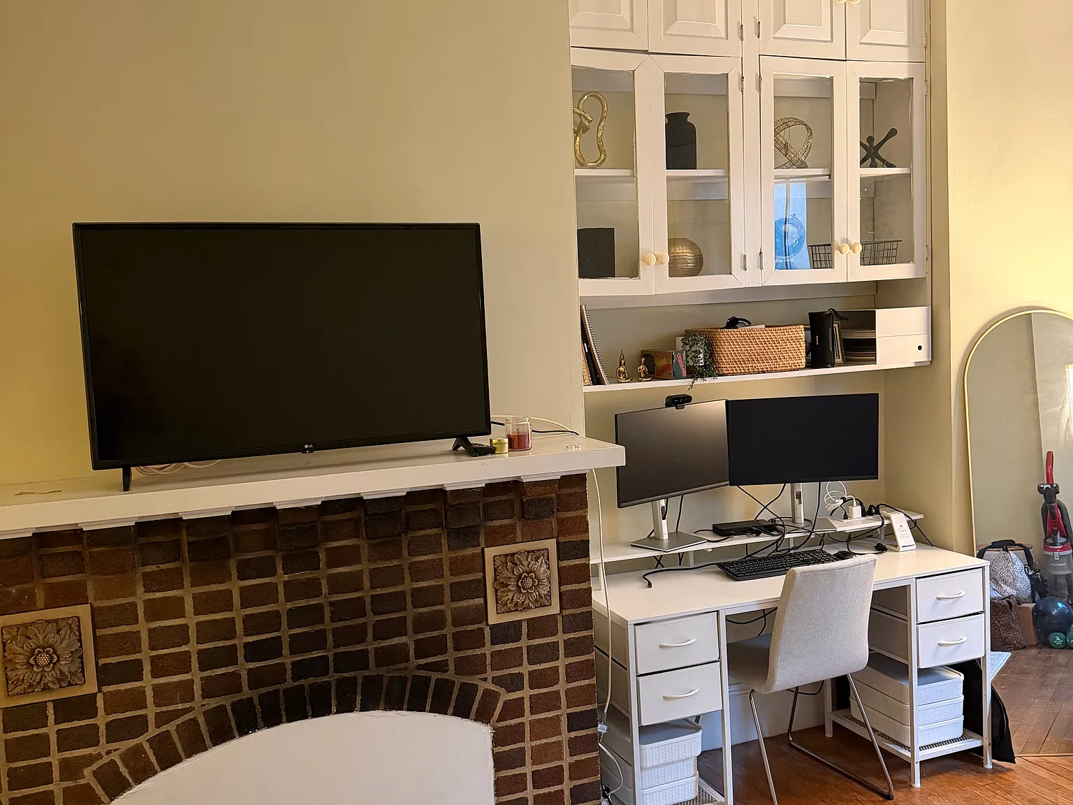 Studio, 375 sqft, $2,200 — Photo 3