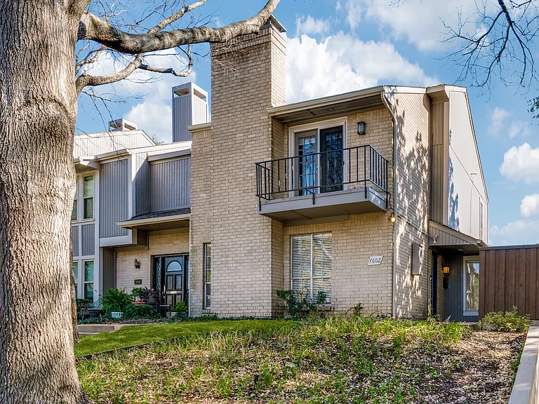 7602 Woodthrush Dr — Photo 21