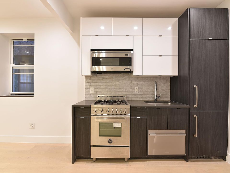 1st image of 514 E 12th St APT 1