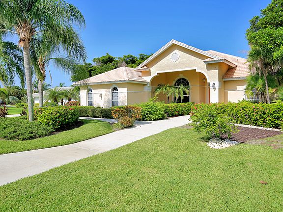 3rd image of 28901 Trenton Ct