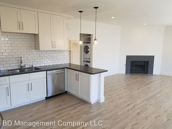 5th image of 1341 Manhattan Beach Blvd APT 02
