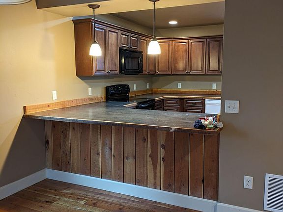 4th image of 2308 Strand Ave #B