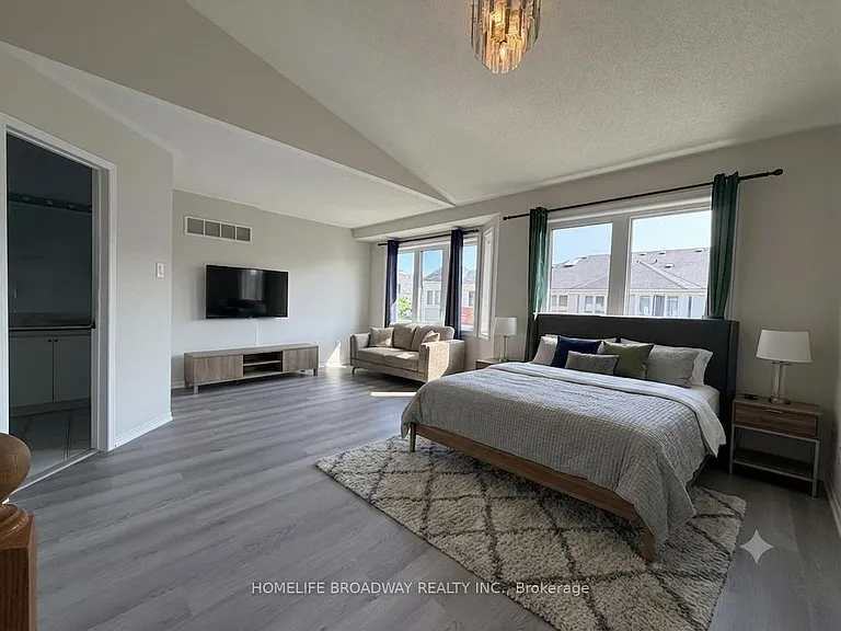 18 Clark Ave W #55 — Photo 15
