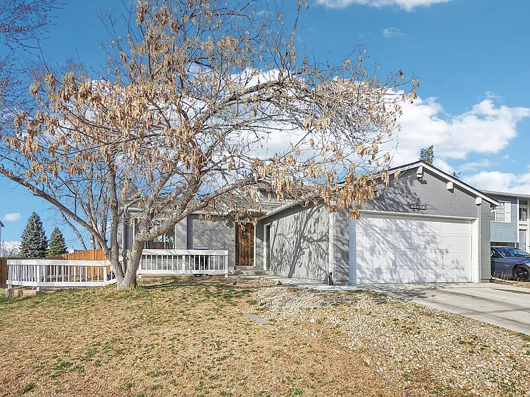 19001 E Oxford Dr — Photo 1