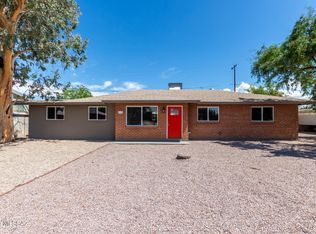 6317 E Calle Orion, Tucson, AZ 85710