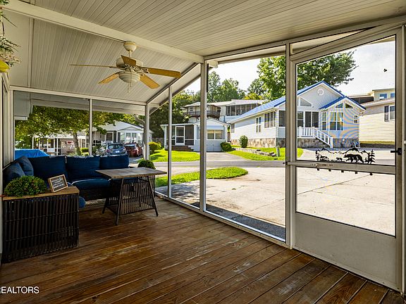 4th image of 572 Flamingo Cir