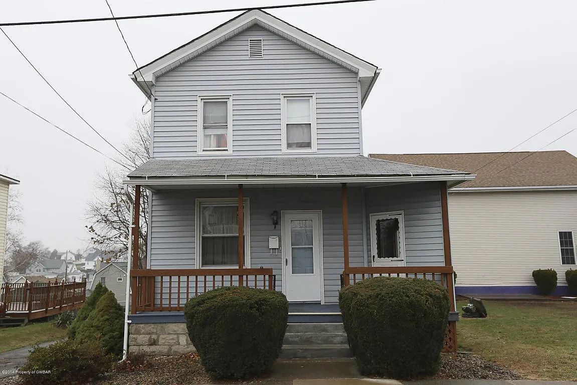 17 Stocker St photo 1