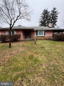 1429 County Line Rd, Huntingdon Valley, PA, 19006