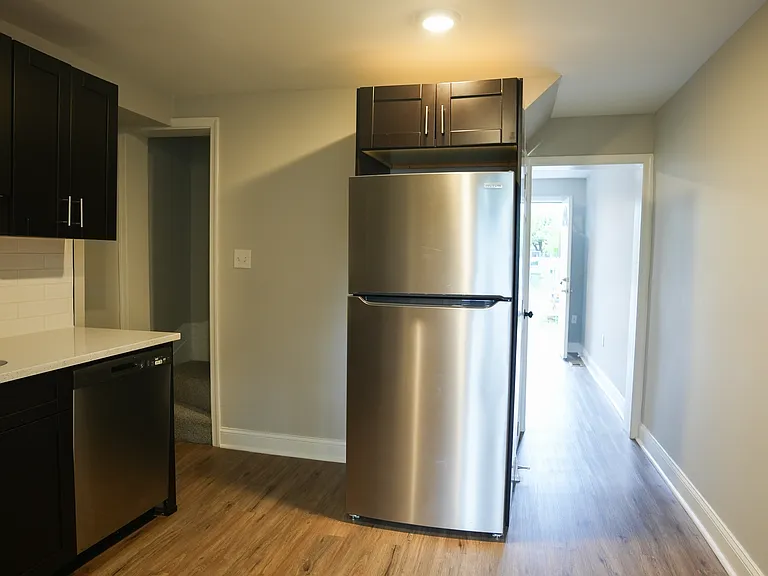 418 Freeman St — Photo 6
