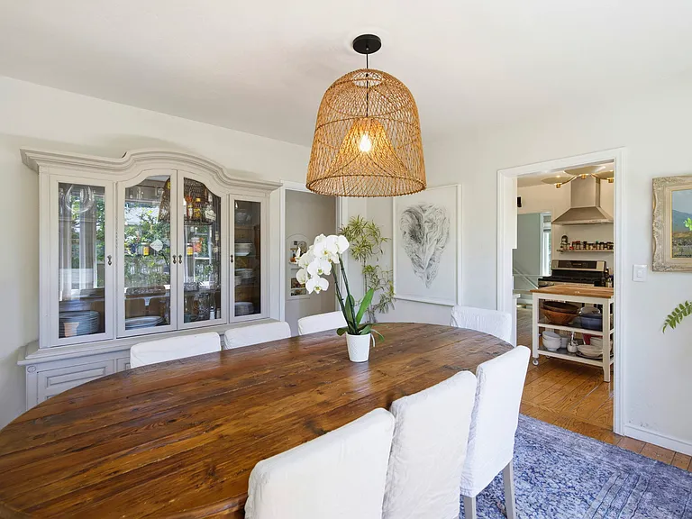 284 E Blithedale Ave — Photo 9