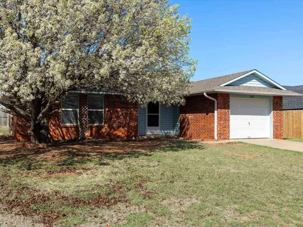 209 E B Ave, Cache, OK 73527