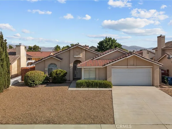 5760 Sandpiper Pl, Palmdale, CA 93552