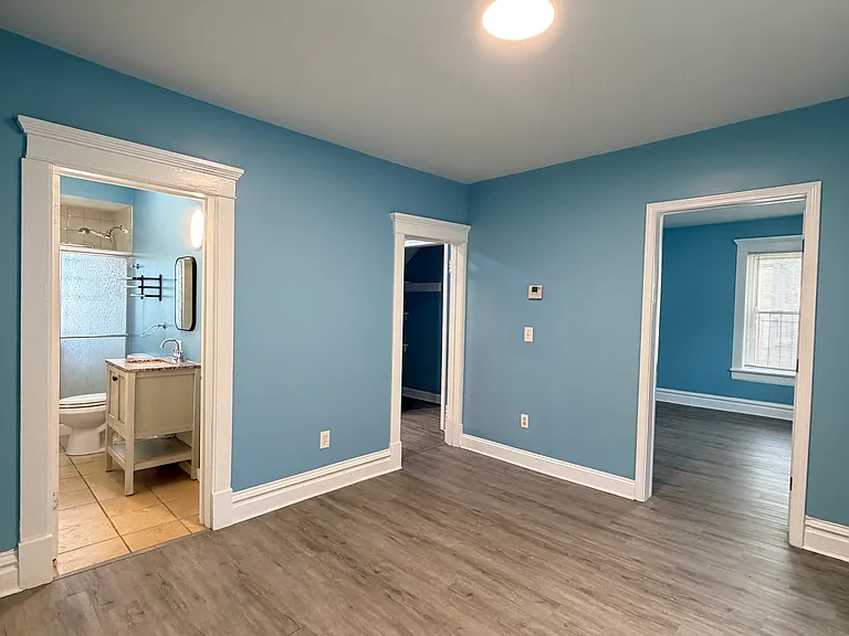 320 Indiana Ave #1 — Photo 5