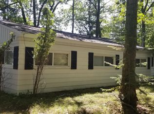 307 Iroquois Ave, Prudenville, MI 48651