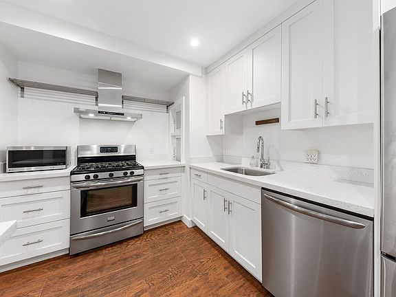 2nd image of 850 33rd Ave #2