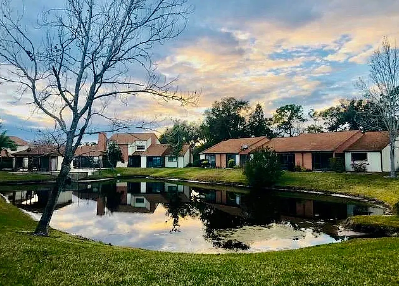 2 bed, 2.5 bath, 1182 sqft, $1,895 — Photo 1